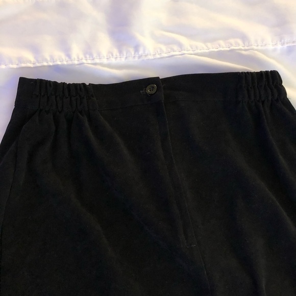 Women’s Skirt Size 10 Black Sueded Zip and Button Back Ellen Figg Made in USA - Picture 4 of 8